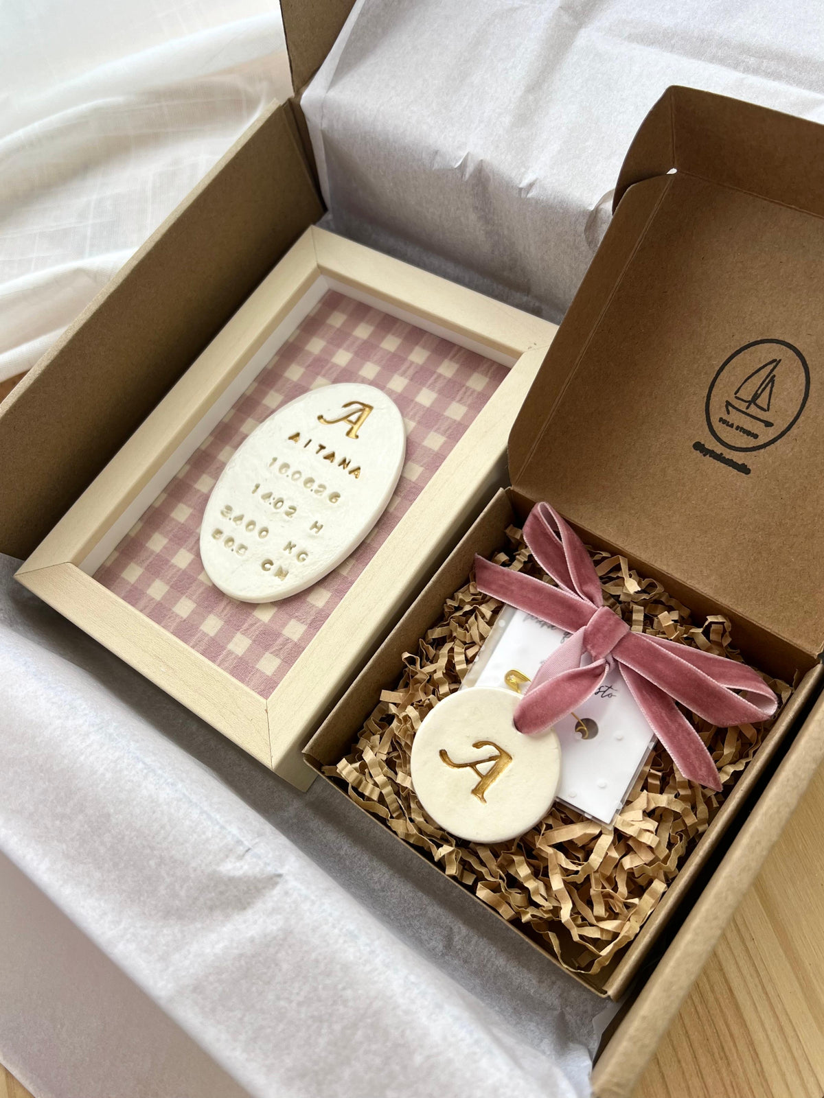 pack nacimiento para regalar. Natalicio y medallita