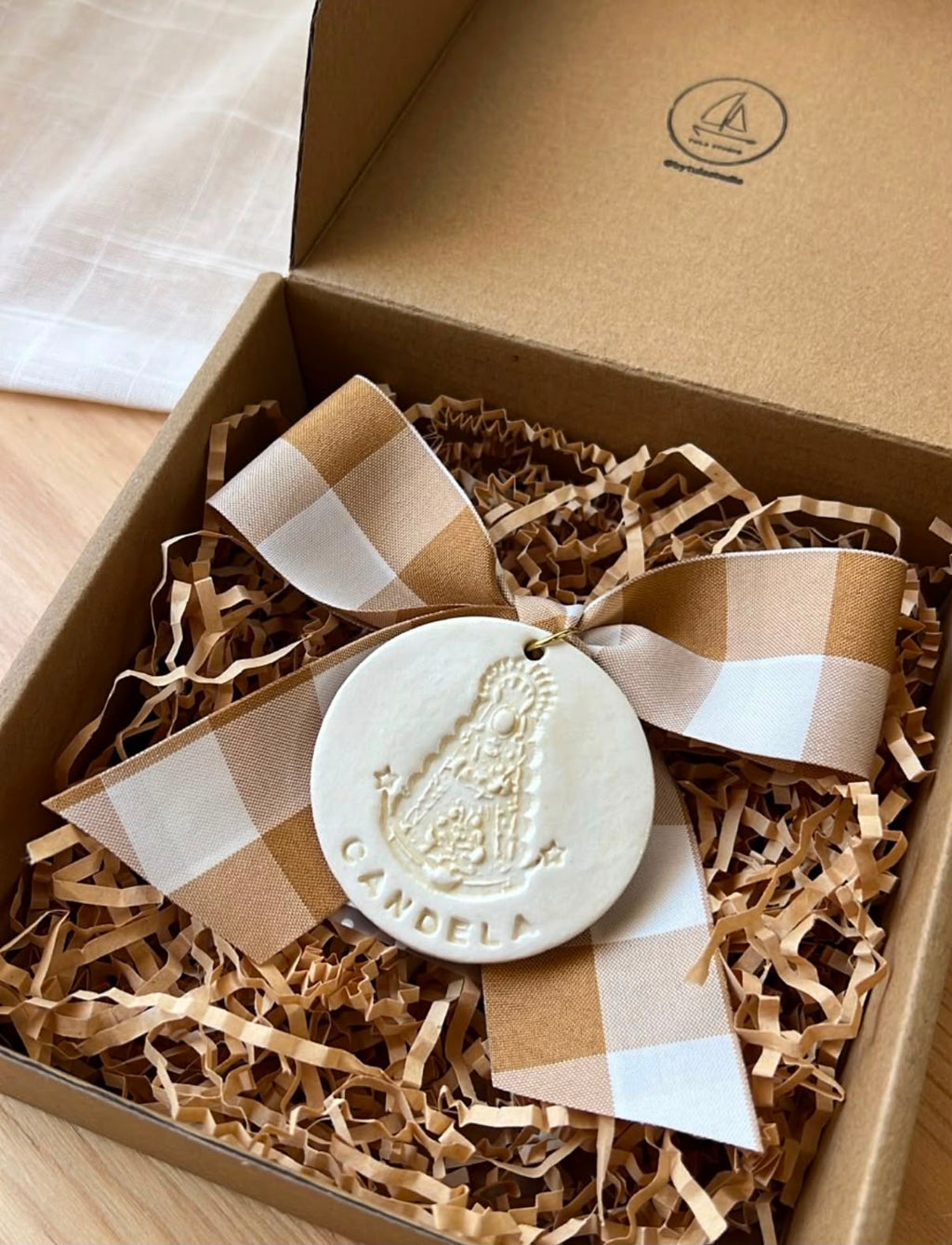 medalla virgen del rocio personalizada